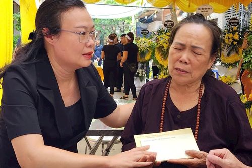 Mặt trận Bắc Ninh hỗ trợ các nạn nhân vụ lật thuyền tại Vịnh Hạ Long