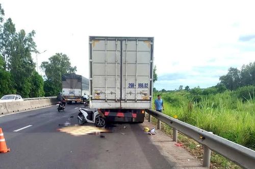 Tai nạn giao thông mới nhất 20/7/2025: 3 bà cháu tử vong sau va chạm ô tô tải