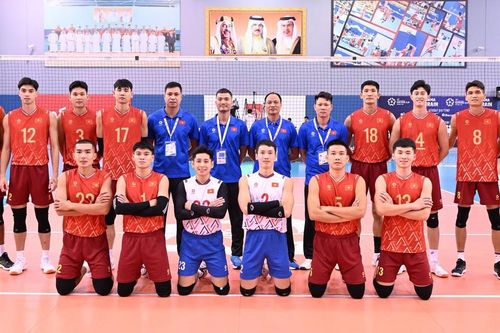 Tuyển bóng chuyền Việt Nam chính thức giành ngôi á quân SEA V.League 2025 chặng 2