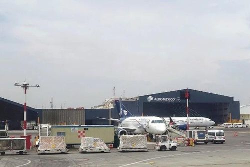 Mỹ áp đặt hạn chế mới đối với các chuyến bay từ Mexico