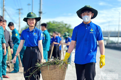 Tuổi trẻ TP Hồ Chí Minh sôi nổi ra quân Ngày Chủ nhật xanh