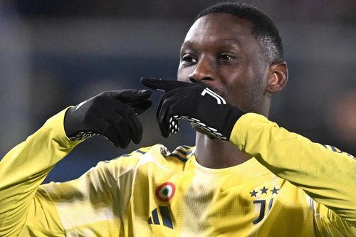 Tin tức về chuyển nhượng 20/7: MU ký Kolo Muani, Milan lấy Hojlund