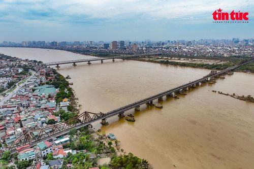 Hà Nội: Siết chặt an toàn đường thủy trên tuyến sông Hồng, ứng phó bão số 3
