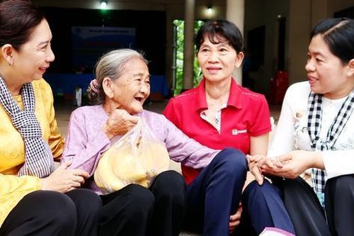 TPHCM: Hội LHPN phường Tam Bình tri ân nhân Ngày Thương binh - Liệt sĩ