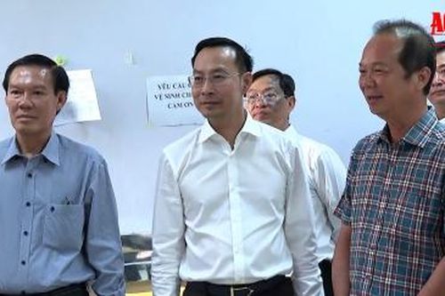 Thường trực Tỉnh ủy An Giang làm việc với 3 xã, phường, Báo và Phát thanh - Truyền hình tỉnh
