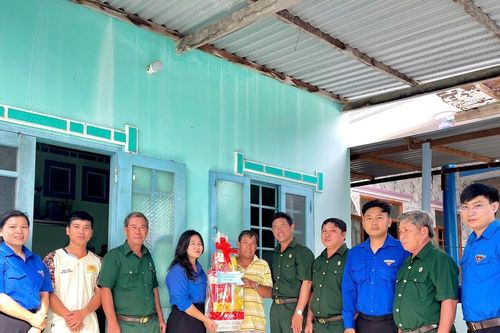 Sôi nổi các hoạt động chào mừng Đại hội Đảng bộ xã Liên Hương