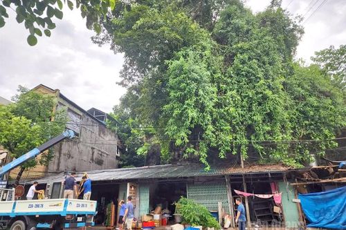 2 hộ dân tại xã Nà Hang đã được di chuyển đến nơi an toàn
