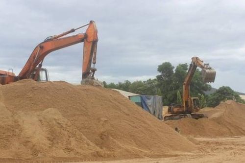 Đà Nẵng rà soát tình trạng bán cát xây dựng qua trung gian, không xuất hóa đơn
