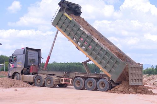 Nguồn cung khan hiếm đẩy giá vật liệu xây dựng tăng vọt