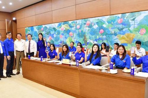 Sôi nổi cuộc thi về Ngày Tổng tuyển cử đầu tiên bầu Quốc hội Việt Nam