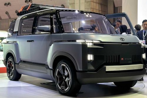Ngắm Minivan mới của Toyota, sắp ra mắt vào tháng 10