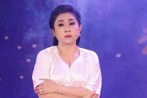Lý do nghệ sĩ Thoại Mỹ không ngồi ghế nóng Chuông vàng vọng cổ