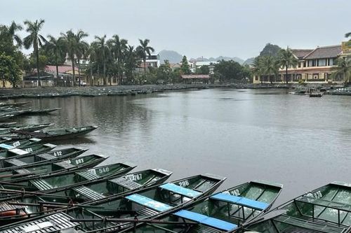 Ninh Bình tạm dừng đón khách du lịch bằng phương tiện thủy từ 13h ngày 21.7