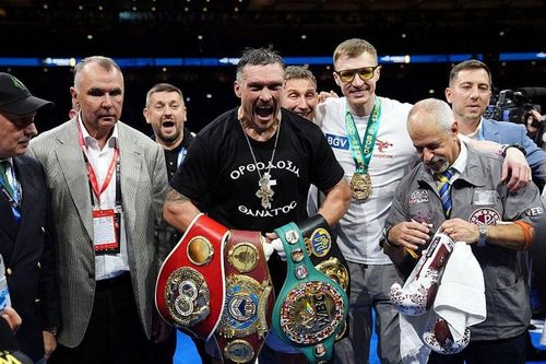 Oleksandr Usyk thống nhất 4 đai quyền Anh hạng nặng thế giới: Độc cô cầu bại của quyền Anh đương đại