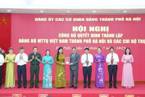 Công bố Quyết định thành lập Đảng bộ Mặt trận Tổ quốc Việt Nam thành phố Hà Nội và các chi bộ trực thuộc