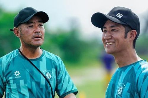 Hà Nội FC Nhật hóa ban huấn luyện