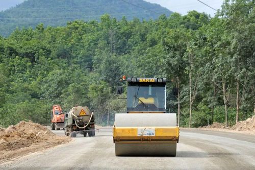 Dự án nâng cấp quốc lộ 28B ngổn ngang, nguy cơ chậm tiến độ