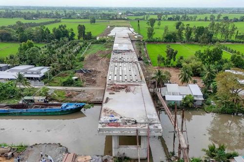 Thủ tướng giao khẩn trương gỡ khó cho các dự án trọng điểm miền Tây