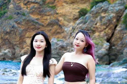 Giới trẻ mê mải check-in 'viên ngọc hoang sơ' ở Đà Nẵng