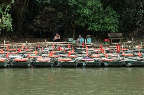 Ninh Bình dừng đón khách du lịch bằng phương tiện đường thủy nội địa