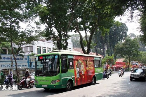 Nhu cầu sử dụng xe đưa đón cán bộ tại Thành phố Hồ Chí Minh có xu hướng tăng