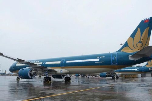 Tạm đóng cửa Sân bay Vân Đồn và Cát Bi để chống bão Wipha
