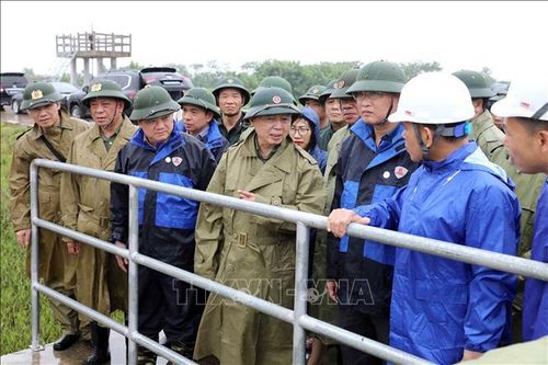 Phó Thủ tướng Trần Hồng Hà: Hưng Yên cần rà soát ngay khu vực xung yếu có nguy cơ ảnh hưởng của bão