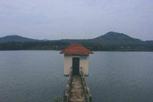 Phú Thọ xả tràn hồ Đại Lải do mực nước dâng cao