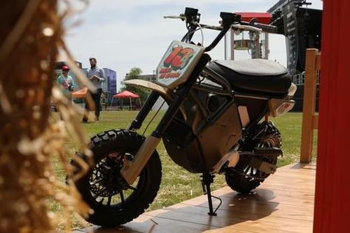 Xe điện mini mới cạnh tranh với Honda Monkey