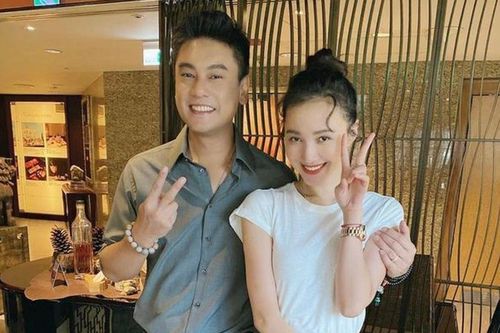 Nam ca sĩ nổi tiếng bị bệnh nặng, 46 tuổi vẫn không dám sinh con