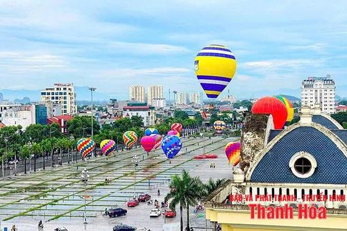 Vững tin cùng dân tộc vươn tới tương lai rực rỡ