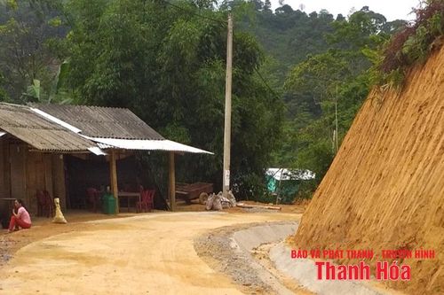 Bản Mông không còn xa ngái