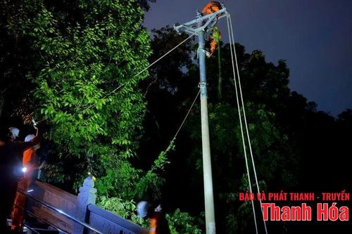 Cơ bản khắc phục xong sự cố điện do dông lốc