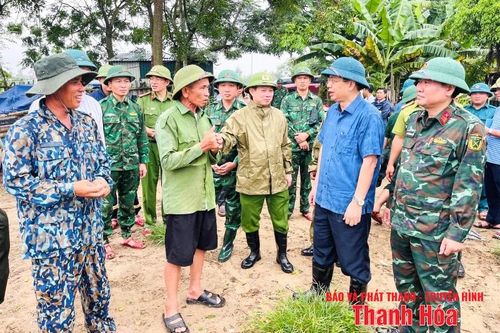 Kiểm tra công tác ứng phó với bão số 3 tại xã Hoằng Thanh và Hoằng Tiến