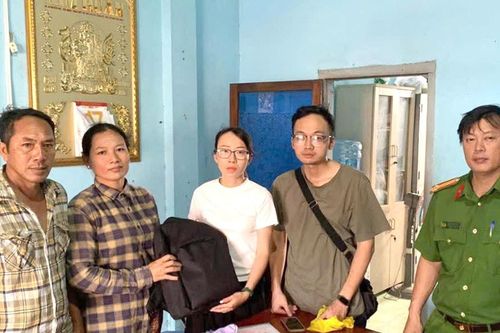Phan Rí Cửa: Nhặt được tài sản trị giá gần 200 triệu đồng trả lại người bị mất