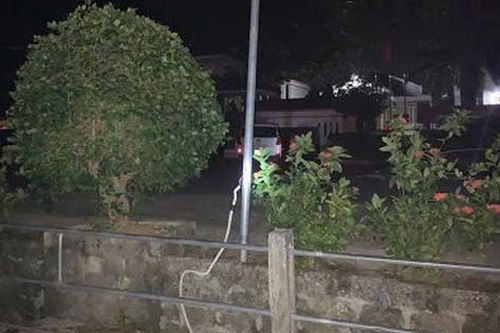 Nghi rò điện tại sân bóng, bé gái 12 tuổi tử vong thương tâm