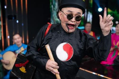 NSƯT Xuân Hinh: '13 tuổi, tôi buôn đủ thứ, cái gì ra tiền là tôi làm'