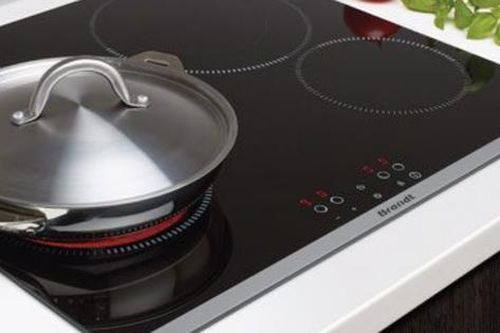 Cảnh báo nhiệt dư trên bếp từ Brandt: Bước tiến lớn cho an toàn và trải nghiệm người dùng