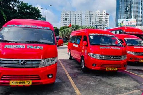 Công chức từ Bình Dương, Bà Rịa - Vũng Tàu đi xe đưa rước về TP.HCM làm việc tăng