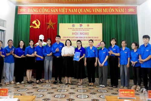 Phường Nùng Trí Cao công bố các quyết định thành lập các hội, đoàn thể