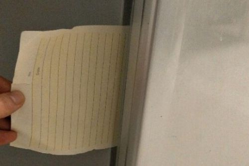Chỉ cần một tờ giấy, phát hiện ngay tủ lạnh gây hao điện âm thầm