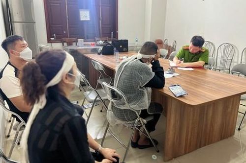 Tìm thấy cháu bé trong số 4 nạn nhân còn mất tích vụ đắm tàu trên Vịnh Hạ Long
