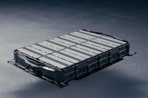GM bắt tay cựu giám đốc Tesla hồi sinh pin xe điện cũ