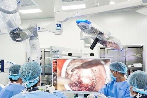 Bước ngoặt đổi mới giữa thách thức thời đại