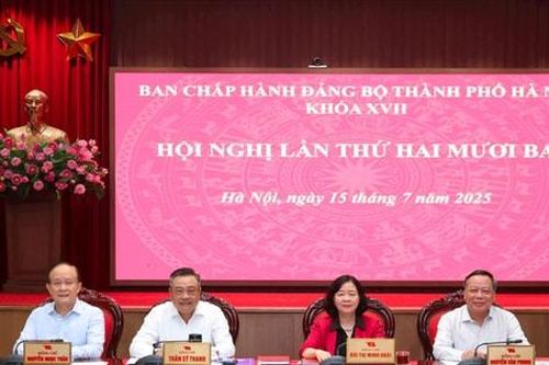 Thành ủy Hà Nội yêu cầu mạnh dạn giao quyền, giao trách nhiệm cho xã, phường