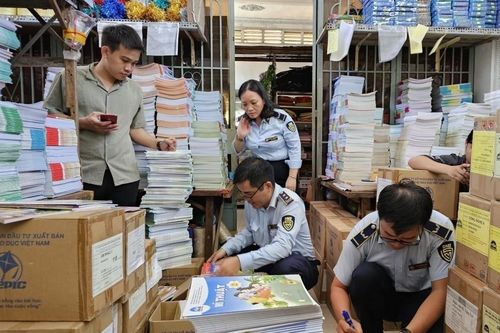 Loạn sách giả, sách lậu: Kẽ hở pháp lý và đề xuất thay đổi