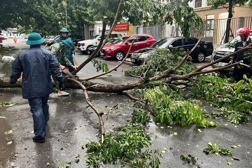 Cảnh báo một loạt nguy cơ thiên tai tác động xấu đến Hà Nội