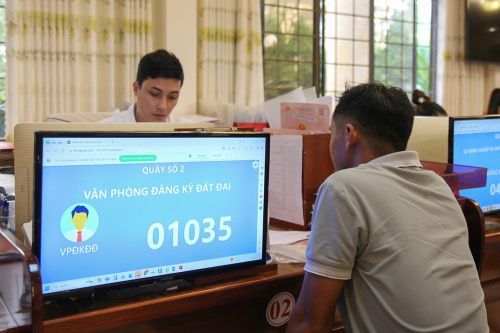 Quảng Ngãi cử 36 nhân sự đến làm việc tại Trung tâm Phục vụ hành chính công cơ sở 2