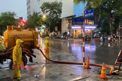 Cảnh báo mưa dông cục bộ trên khu vực nội thành Hà Nội