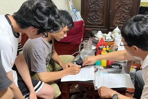 Hà Nội: Bảo đảm an toàn cho hộ dân di dời khẩn cấp chung cư nguy hiểm tránh bão số 3 (Wipha)